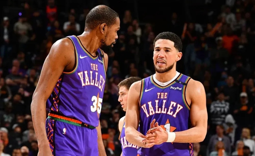 杜兰特焦点对战，阿扎伦卡与50激战湖人分钟，领先优势明显胜负难料！的简单介绍-爱游戏APP